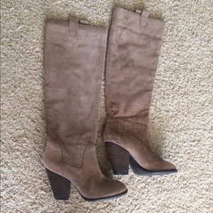 Vince Camuto suede boots